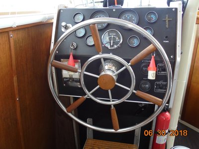 M steering wheel 2 (1).JPG