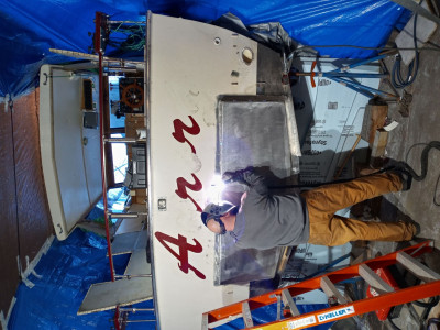 final transom weld in.jpg