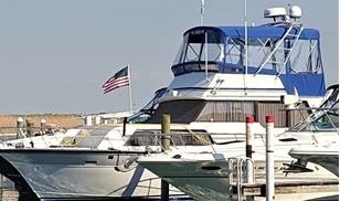 Boat at dockz.jpg